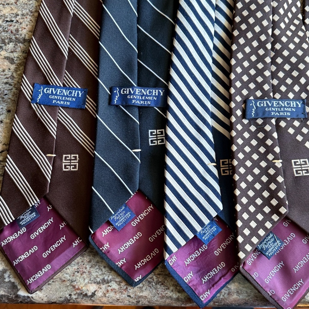 Vintage Givenchy 1970s ties - Picture 3 of 3